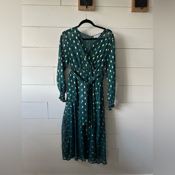 Chicwish -  Oval Dots Semi-Sheer Split Wrap Dress in Emerald - Large - Picture 5 of 8